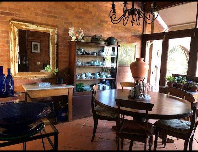 5 BEDROOM HOUSE FOR SALE IN MANOR GARDENS